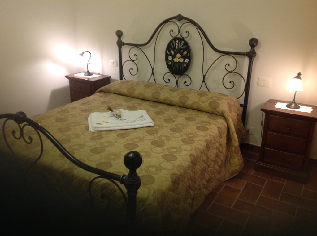 Hotel Agriturismo Il Canto Della Gallina Villastrada  Exterior foto